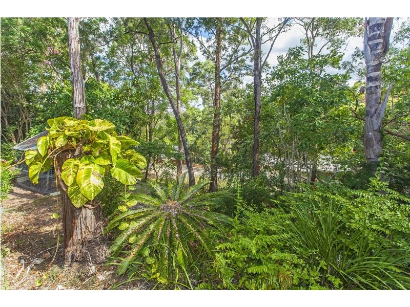 72 Outlook Crescent, Bardon QLD 4065