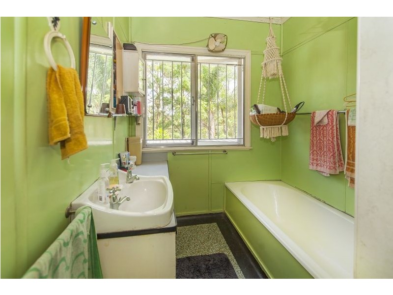 72 Outlook Crescent, Bardon QLD 4065