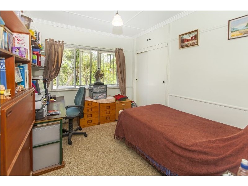 72 Outlook Crescent, Bardon QLD 4065