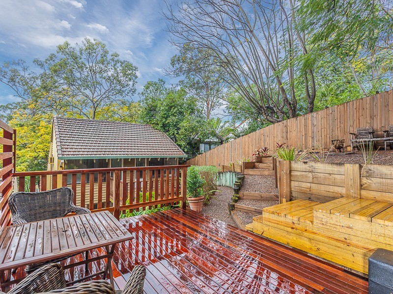 63 Ironside Street, St Lucia QLD 4067