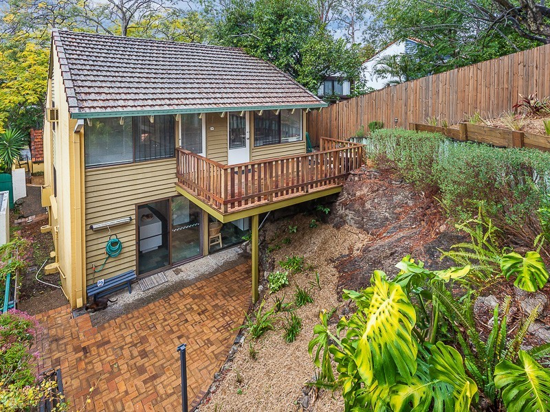 63 Ironside Street, St Lucia QLD 4067