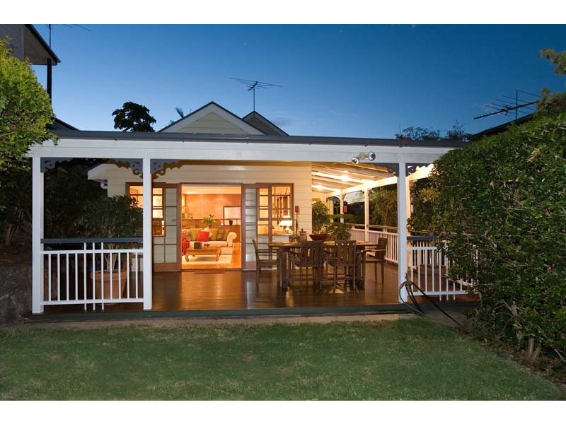 9 Harriet Street, Red Hill QLD 4059