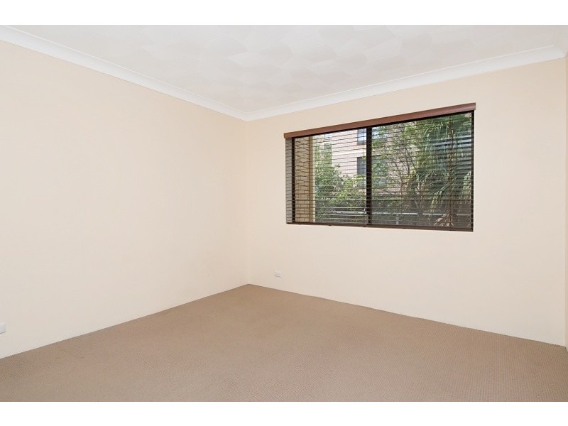 2/8 Bryce Street, St Lucia QLD 4067