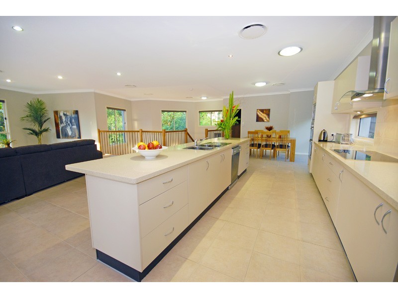 23 Vakuta Street, Fig Tree Pocket QLD 4069