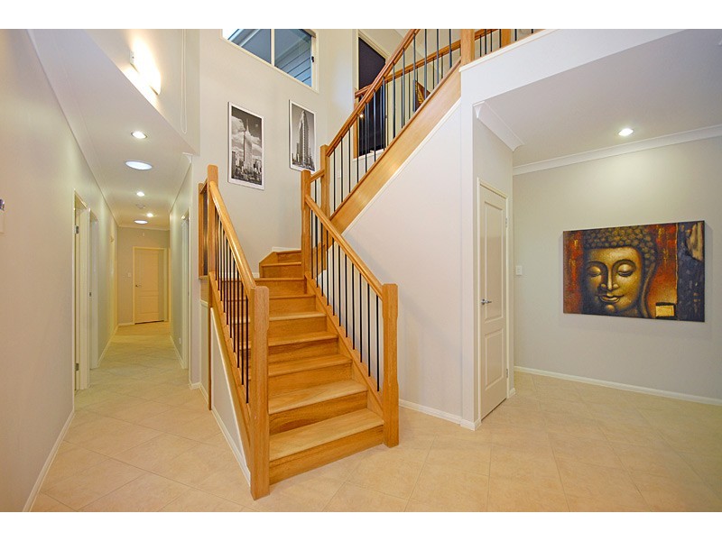 23 Vakuta Street, Fig Tree Pocket QLD 4069