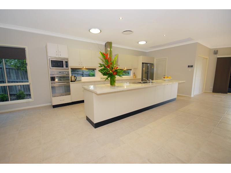 23 Vakuta Street, Fig Tree Pocket QLD 4069