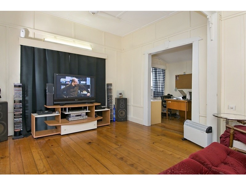 18  Bathurst Street, Red Hill QLD 4059