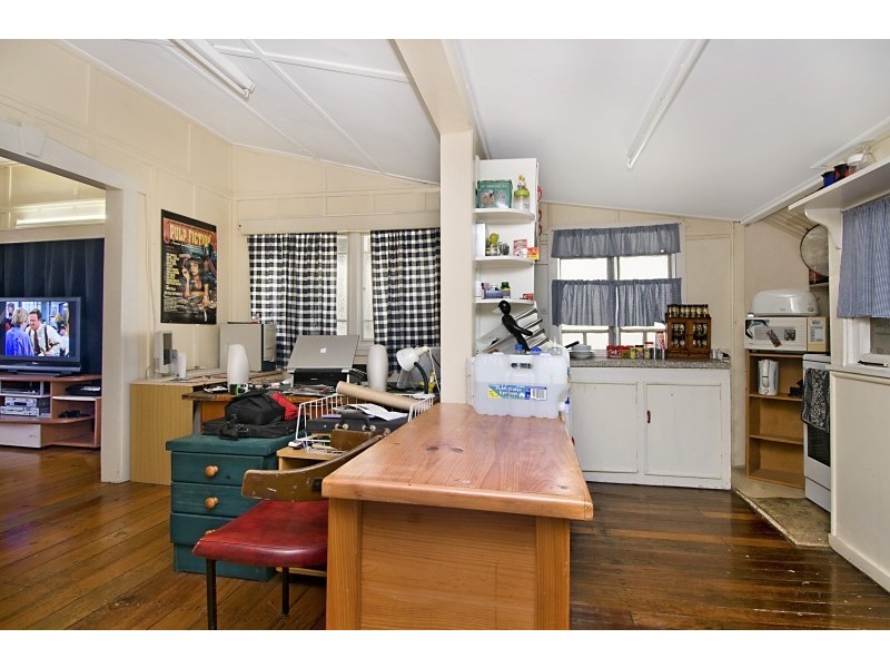 18  Bathurst Street, Red Hill QLD 4059