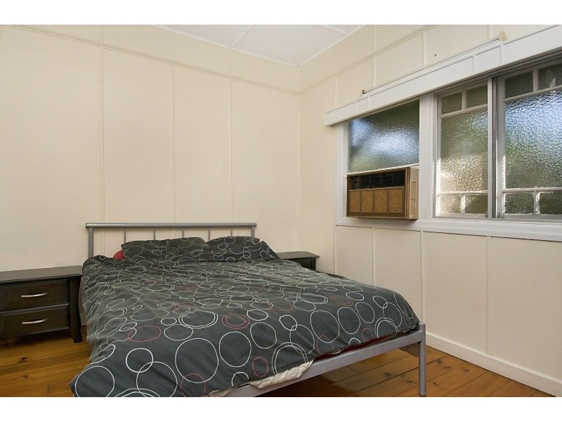 18  Bathurst Street, Red Hill QLD 4059