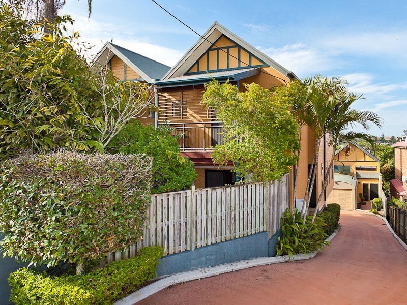 2/217 Baroona Road, Paddington QLD 4064