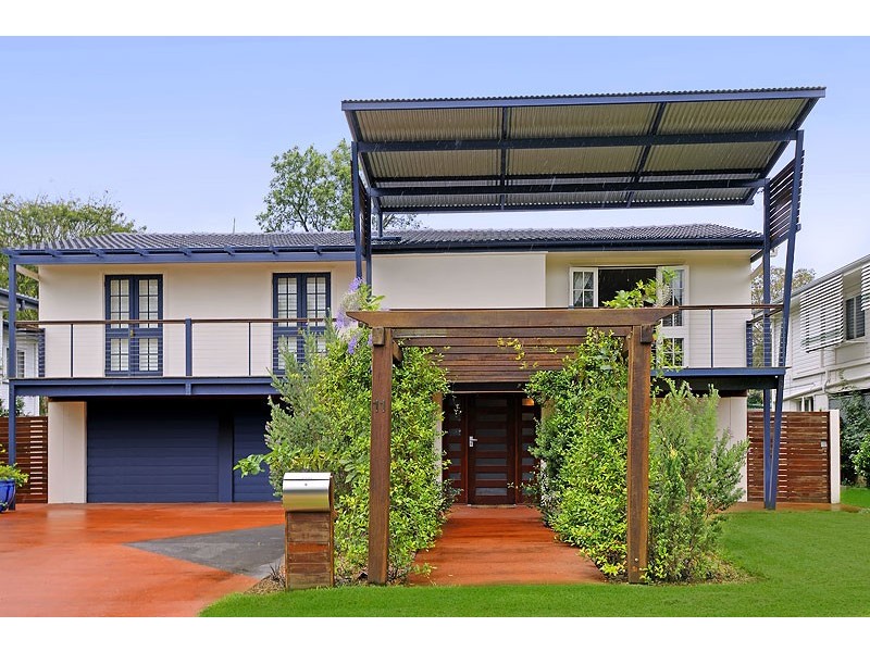 11 Ijong Street, Kenmore QLD 4069