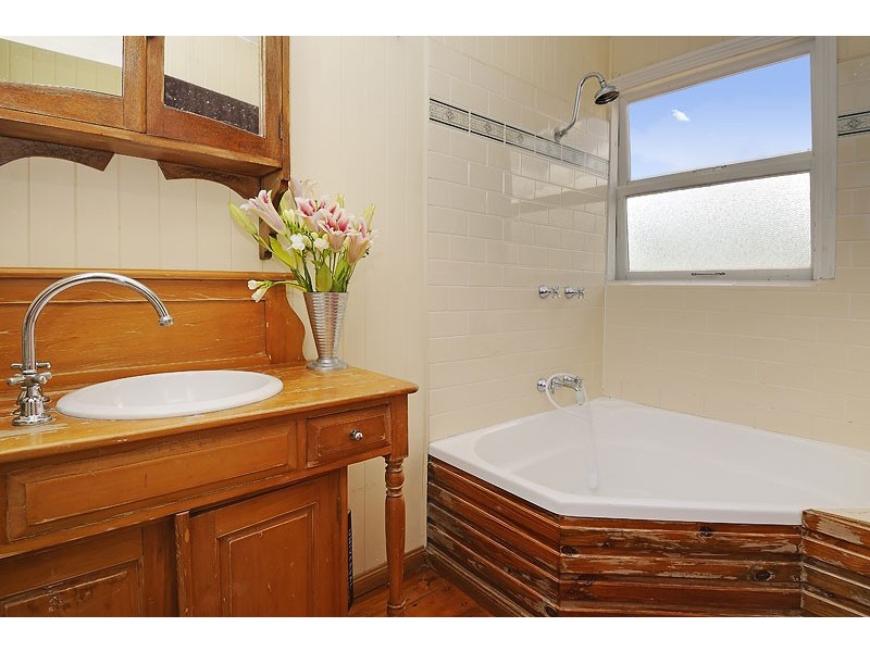 62 Boundary Road, Bardon QLD 4065