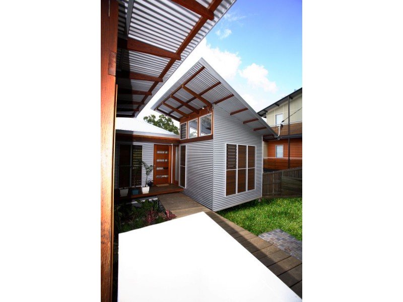 10 Vista Street, Bardon QLD 4065