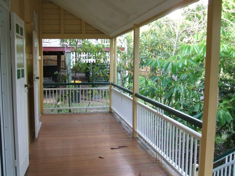 82 Gregory Street, Auchenflower QLD 4066