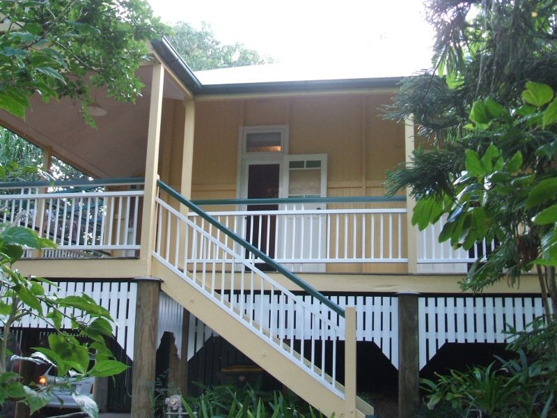 82 Gregory Street, Auchenflower QLD 4066