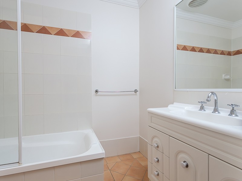 1/60 Celia Street, Ashgrove QLD 4060