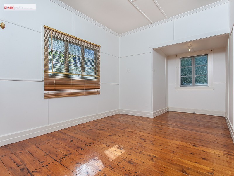 27 Stuartholme Road, Bardon QLD 4065