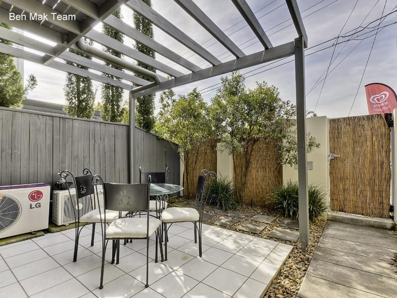 1/69 Molloy Road, Cannon Hill QLD 4170