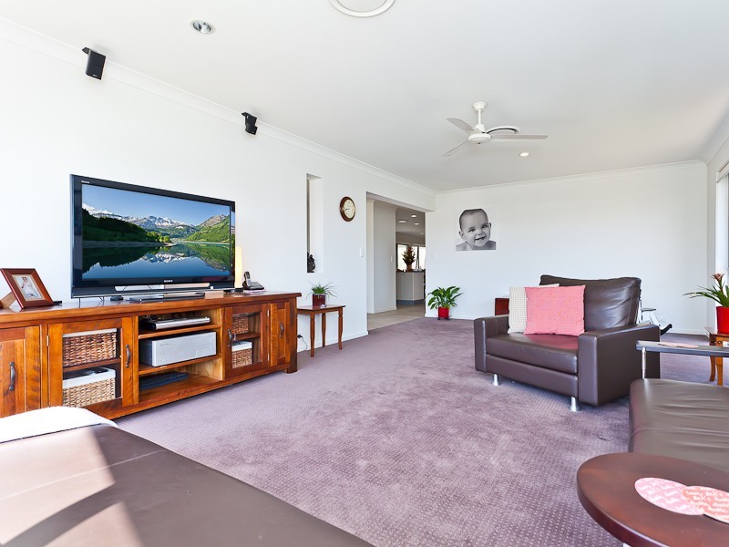 11 Jarrah Street, Moggill QLD 4070