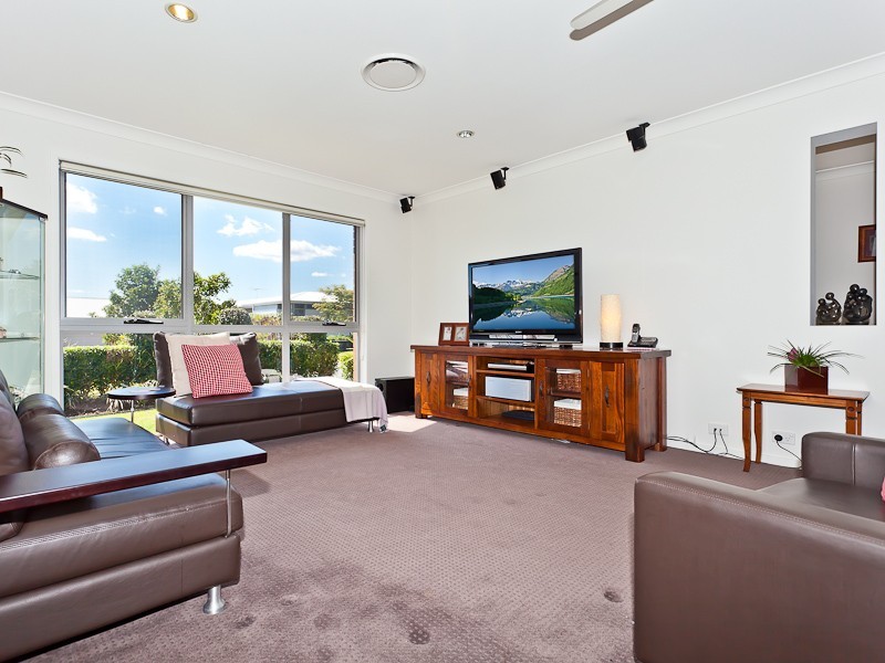 11 Jarrah Street, Moggill QLD 4070