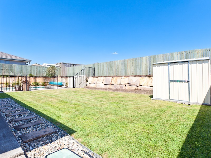 11 Jarrah Street, Moggill QLD 4070