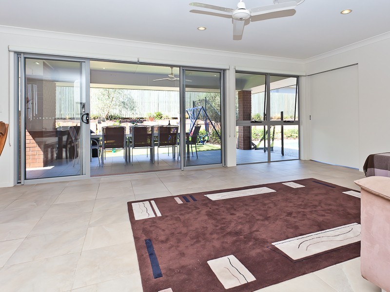 11 Jarrah Street, Moggill QLD 4070