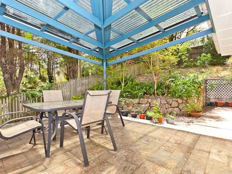 11 Bardon Esplanade, Bardon QLD 4065