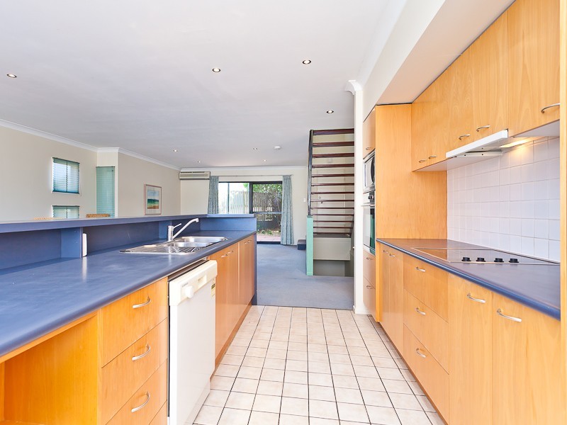 2/217 Baroona Road, Paddington QLD 4064