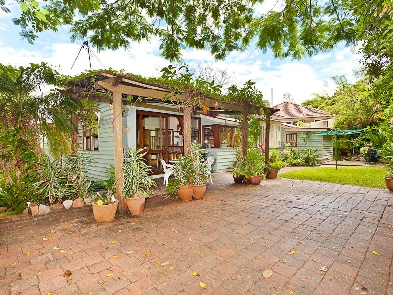 58 Rouen Road, Bardon QLD 4065