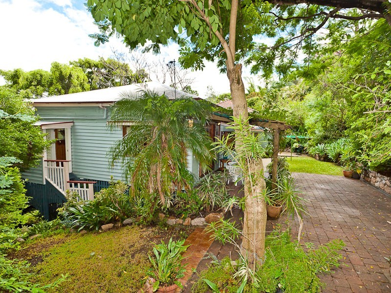 58 Rouen Road, Bardon QLD 4065