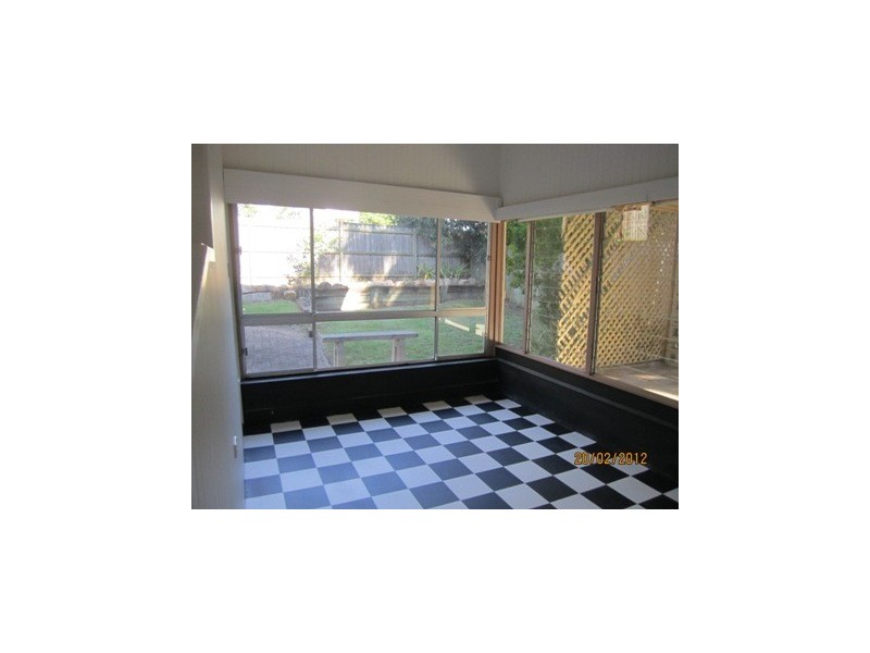 89 Simpsons Road, Bardon QLD 4065