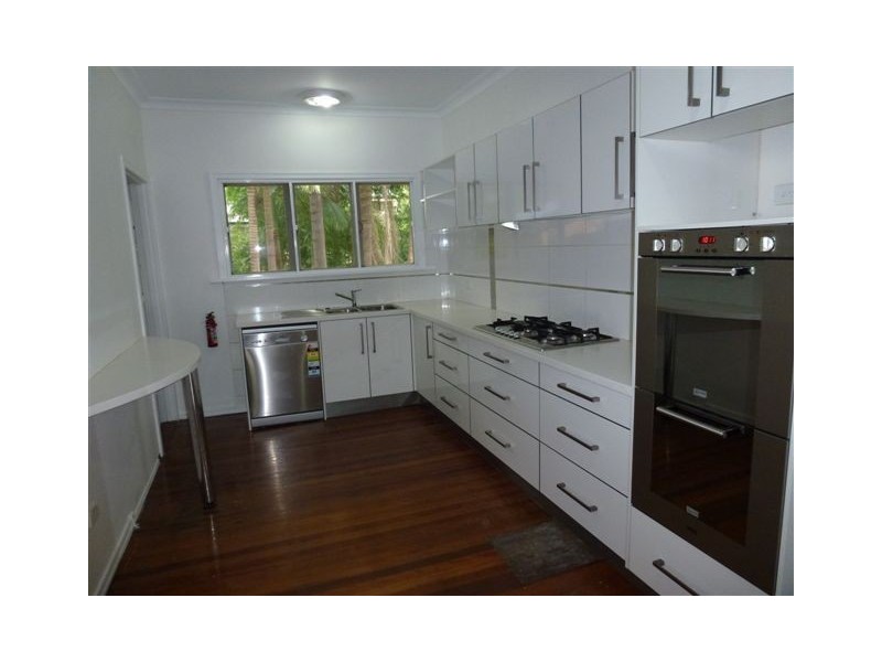 89 Simpsons Road, Bardon QLD 4065