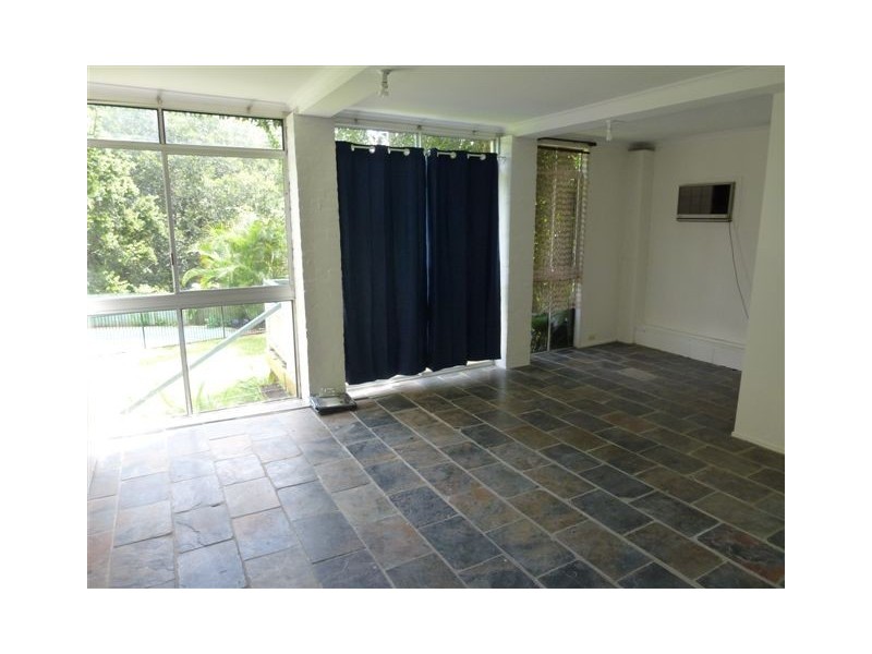 89 Simpsons Road, Bardon QLD 4065