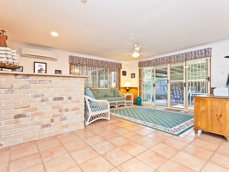 9 Coolabah Crescent, Bridgeman Downs QLD 4035