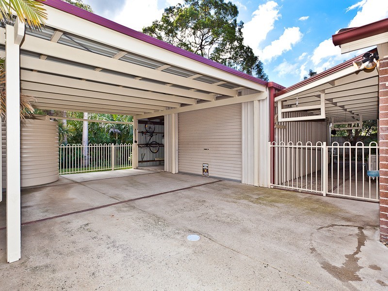 9 Coolabah Crescent, Bridgeman Downs QLD 4035