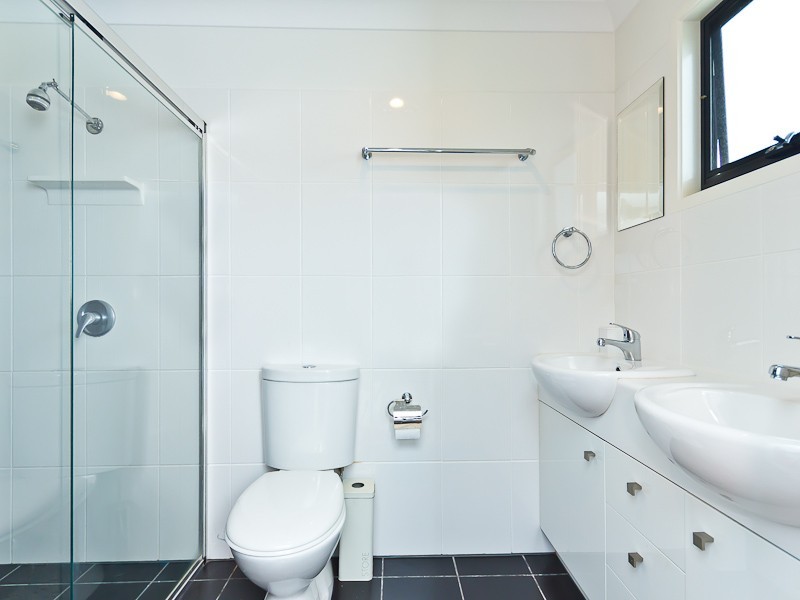 17 Garden Terrace, Newmarket QLD 4051