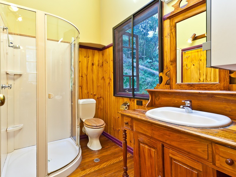 2154 Mt Glorious Road, Mount Glorious QLD 4520