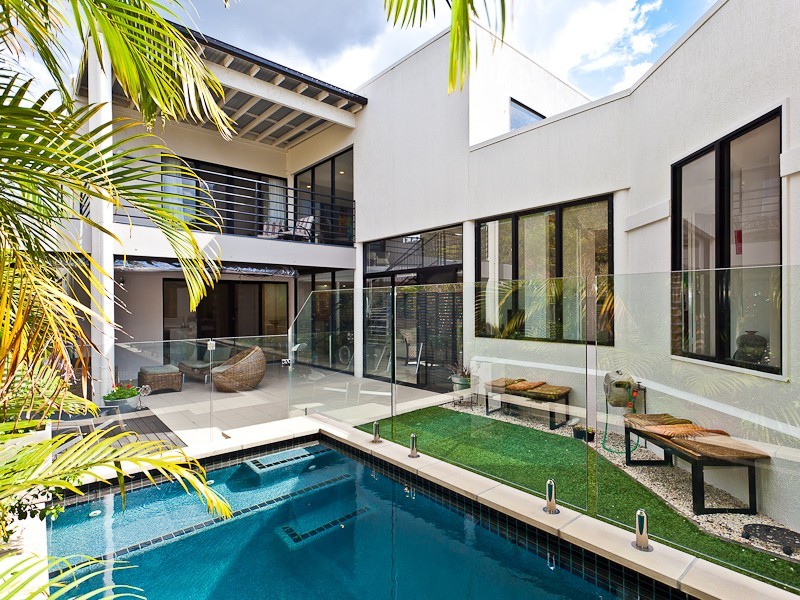 7 Glin Avenue, Newmarket QLD 4051