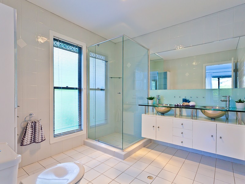 7 Glin Avenue, Newmarket QLD 4051