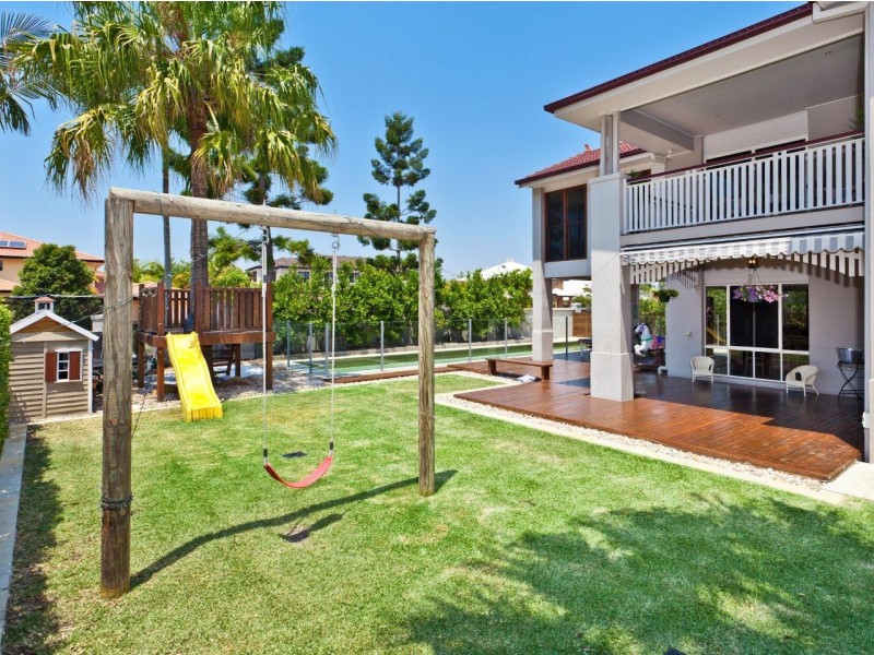 2 Samuel Place, Sinnamon Park QLD 4073