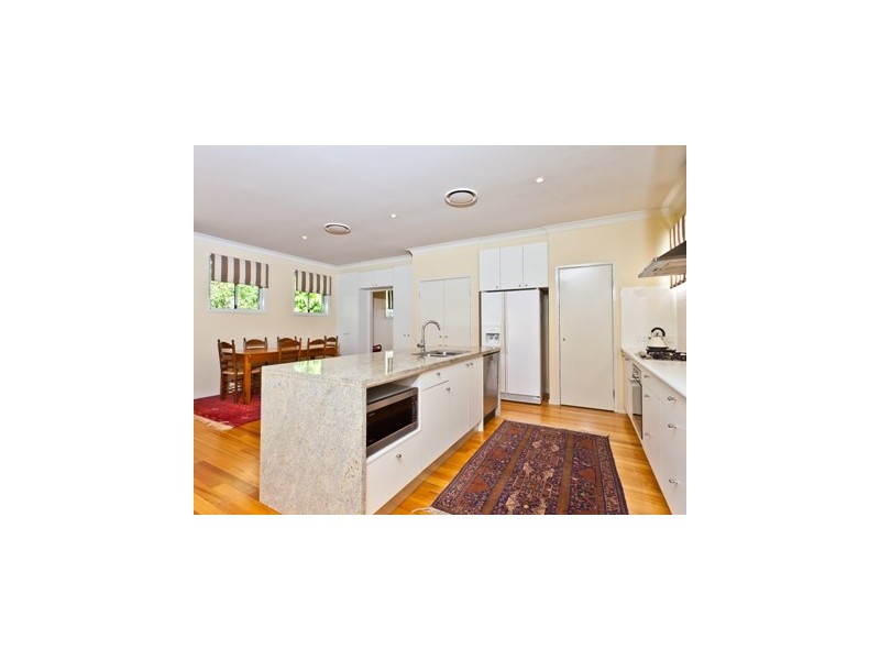 43 Hepworth Street, Chapel Hill QLD 4069