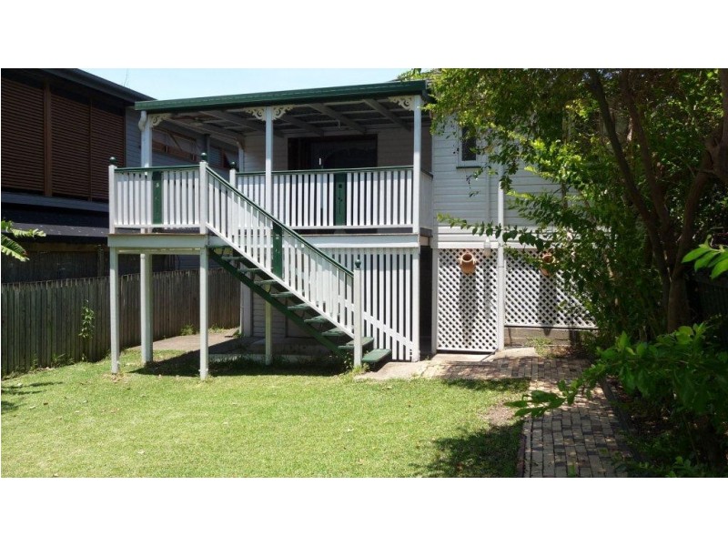 33 Erneton Street, Newmarket QLD 4051