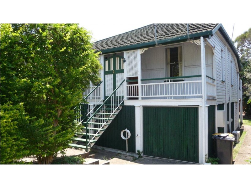 33 Erneton Street, Newmarket QLD 4051