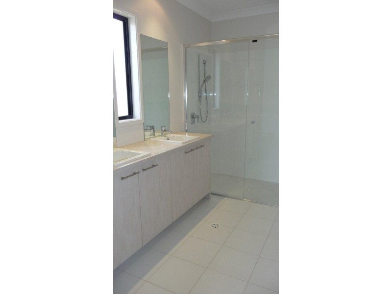 63 Anesbury St, Doolandella QLD 4077