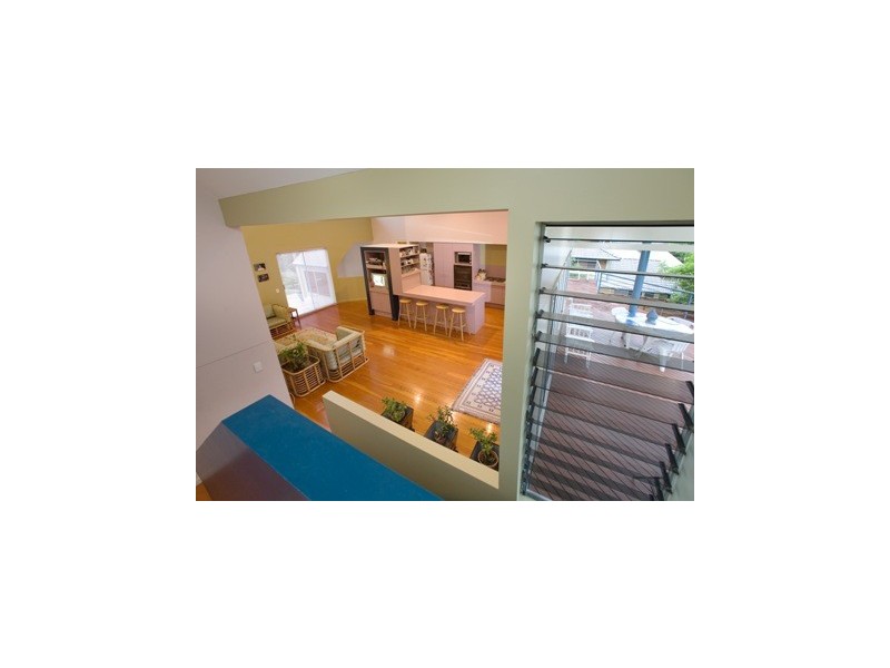 8 Satinwood Court, Bardon QLD 4065