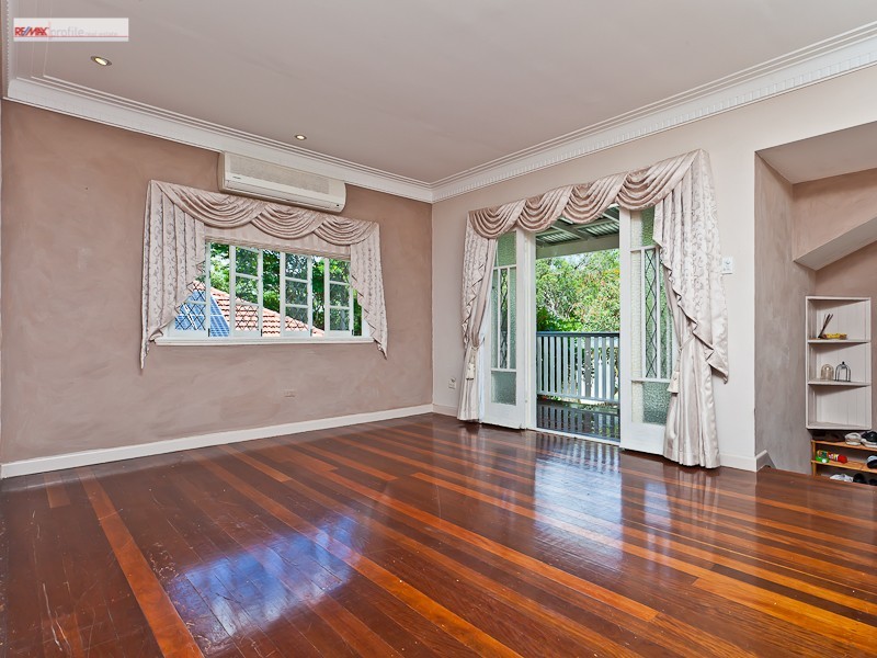 185 Taringa Parade, Taringa QLD 4068