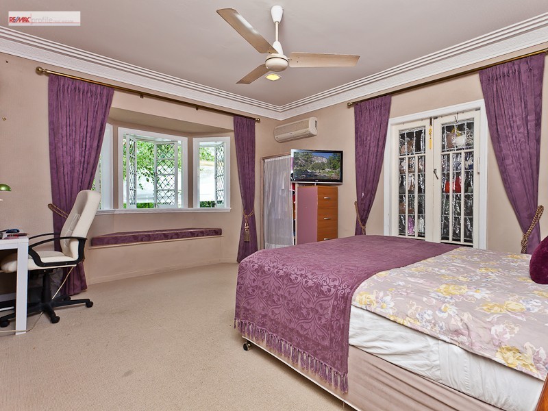 185 Taringa Parade, Taringa QLD 4068