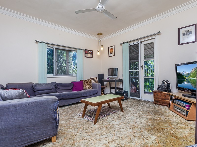 25 Gotha Street, Camp Hill QLD 4152