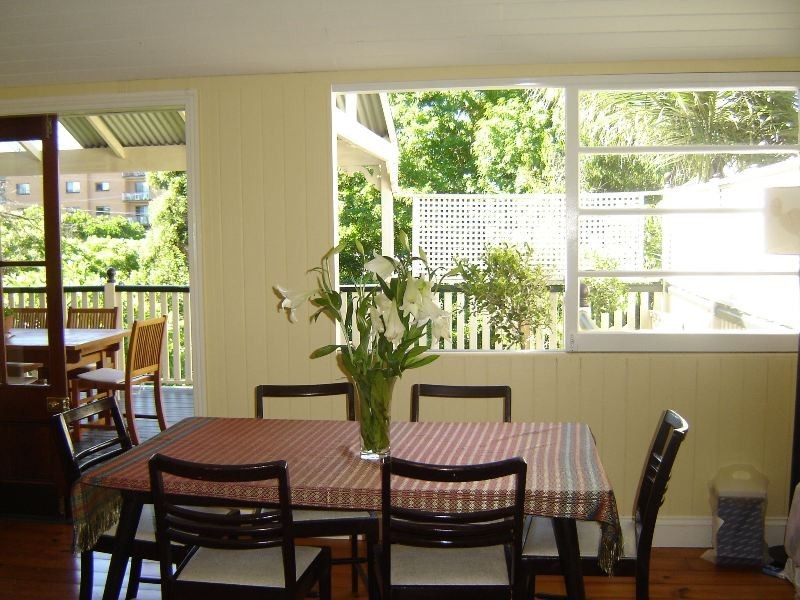 4 Armstrong Terrace, Paddington QLD 4064