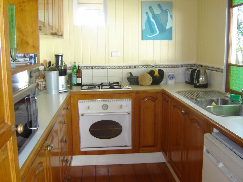 4 Armstrong Terrace, Paddington QLD 4064